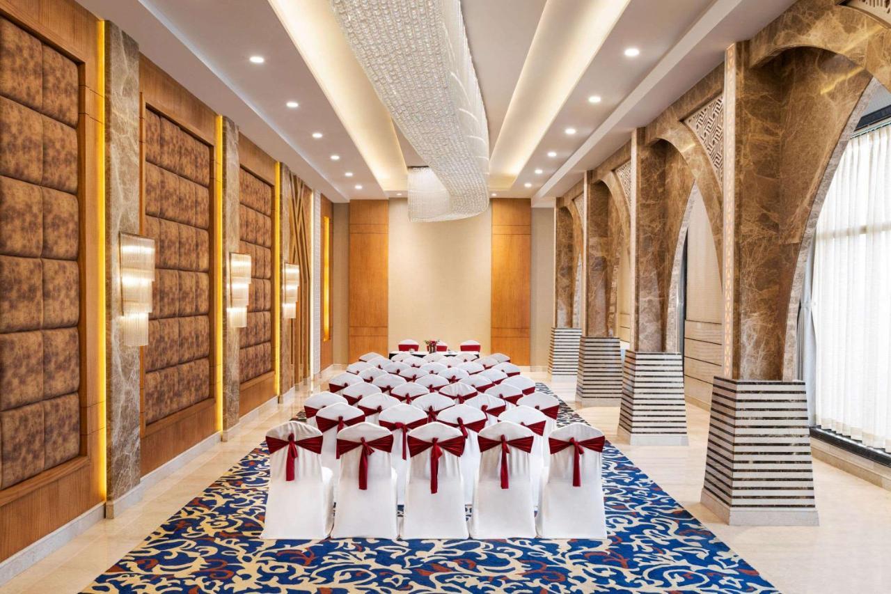 Ramada By Wyndham Varanasi Katesar Chandauli 外观 照片