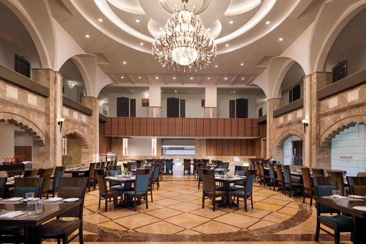 Ramada By Wyndham Varanasi Katesar Chandauli 外观 照片