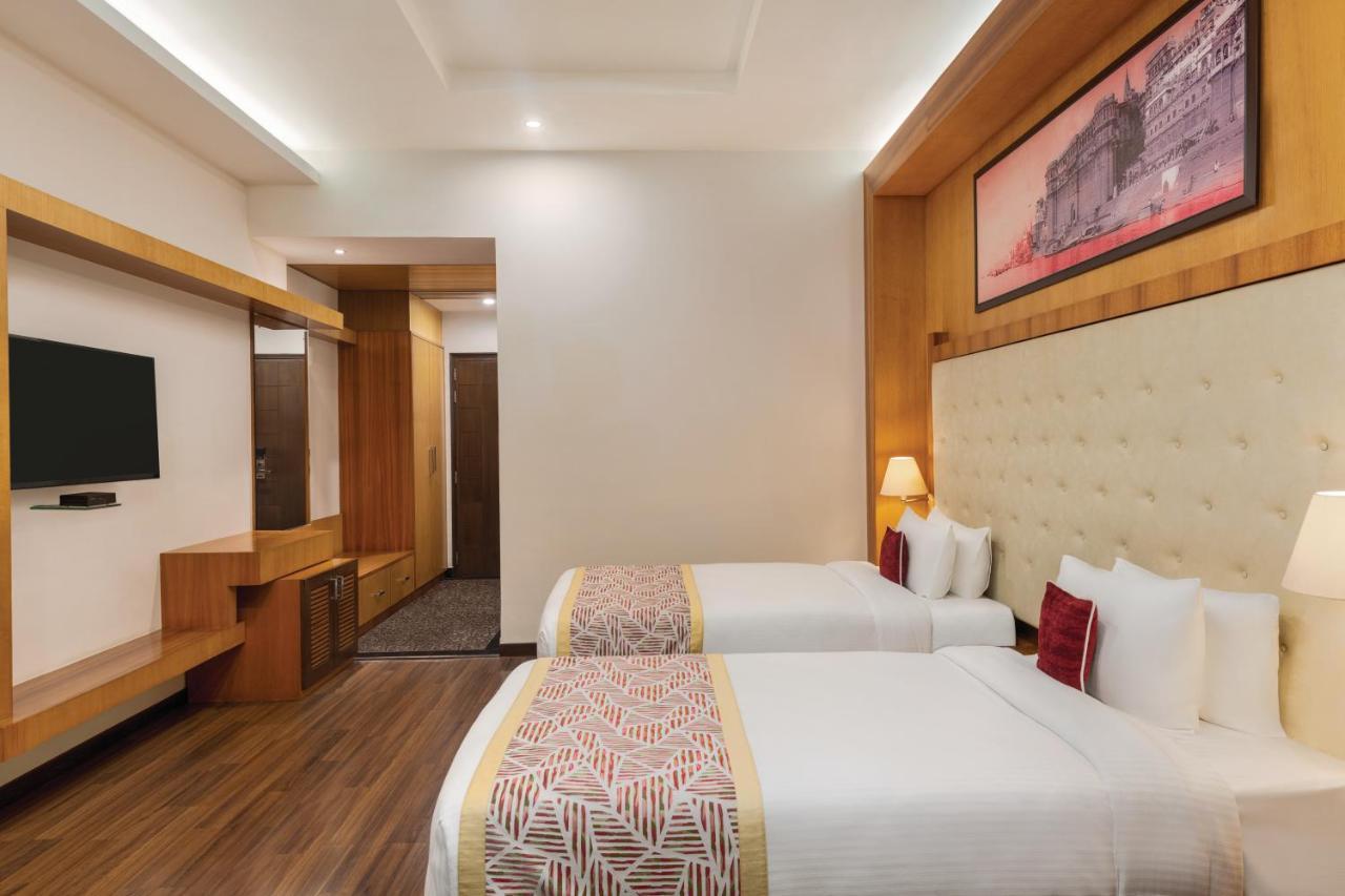Ramada By Wyndham Varanasi Katesar Chandauli 外观 照片