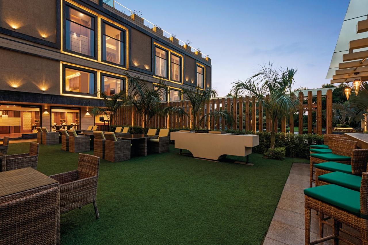 Ramada By Wyndham Varanasi Katesar Chandauli 外观 照片